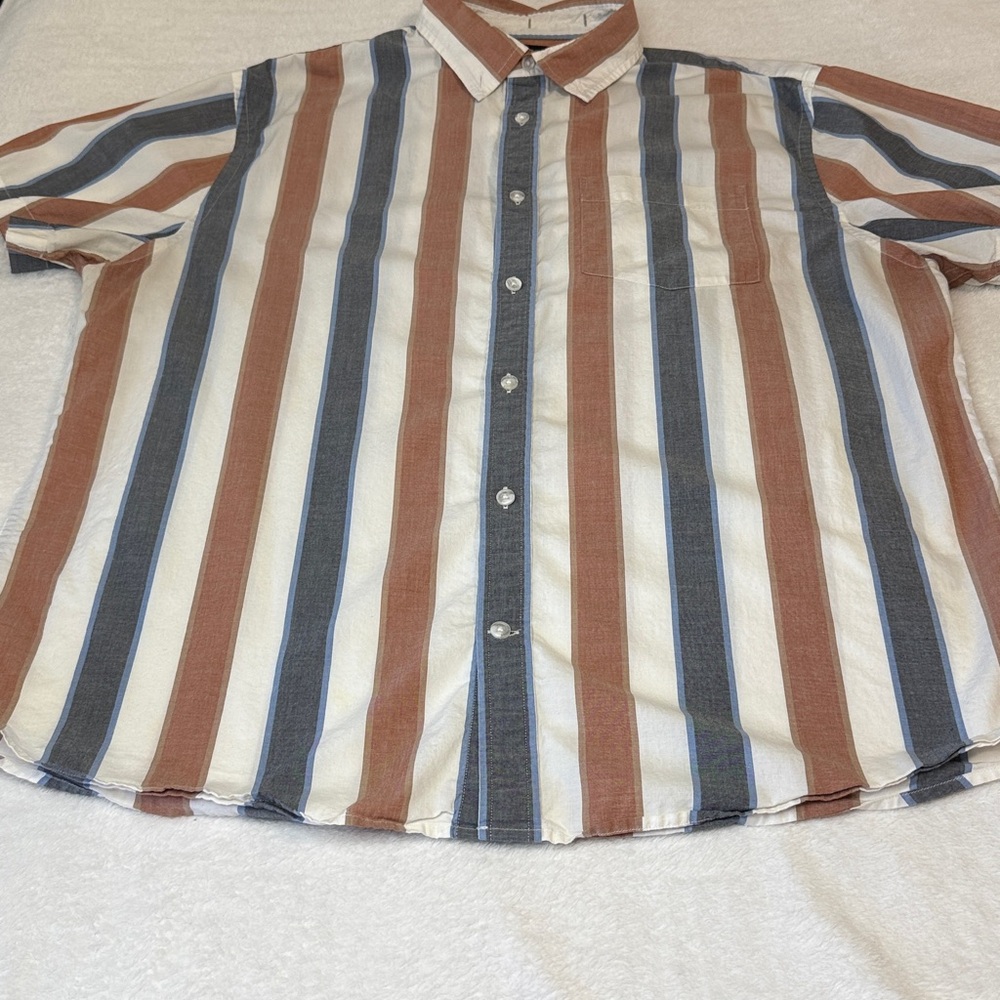 🔹Banana Republic striped short sleeve shirt - Picture 5 of 9